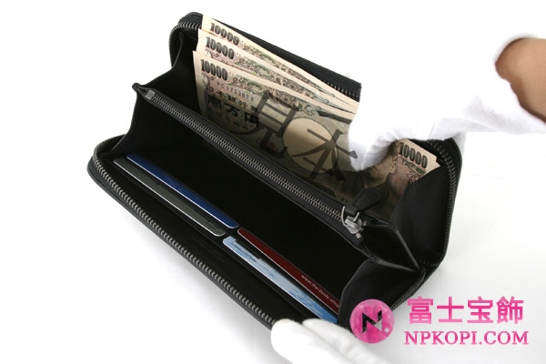 ボッテガヴェネタ カーフレザー 長財布 ブラック 114076V46511000 